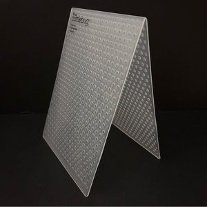 Cuttlebug 5” x 7” embossing folder - POLKA DOTS